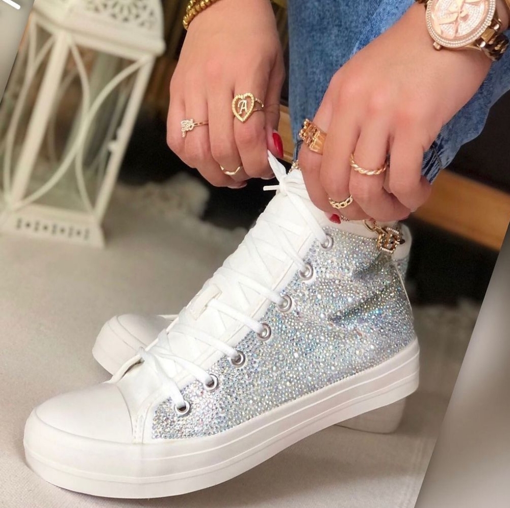 8, 8.5, 9 & 11🖤EVY EMBELLISHED HIGH-TOP SCUBA HIGH-TOP SNEAKERS